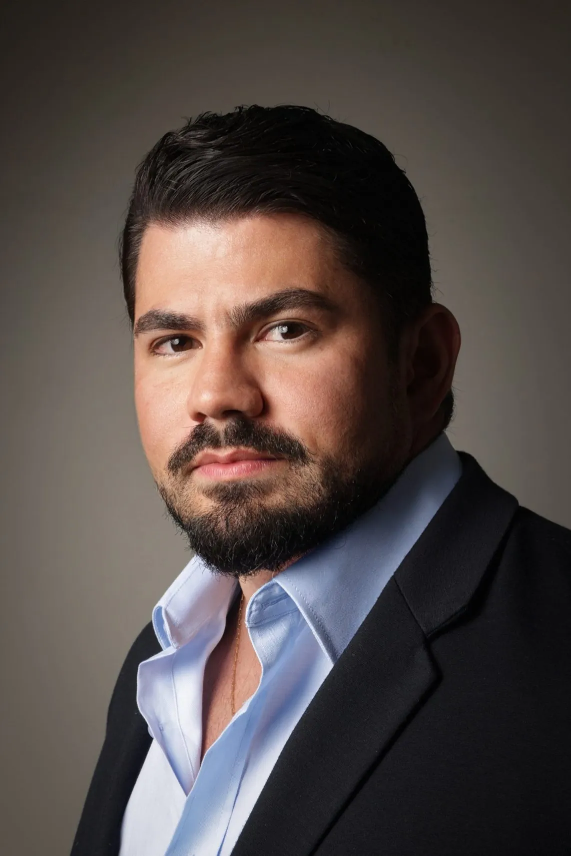 Dr. Iago Carega, médico que opera o transplante capilar
